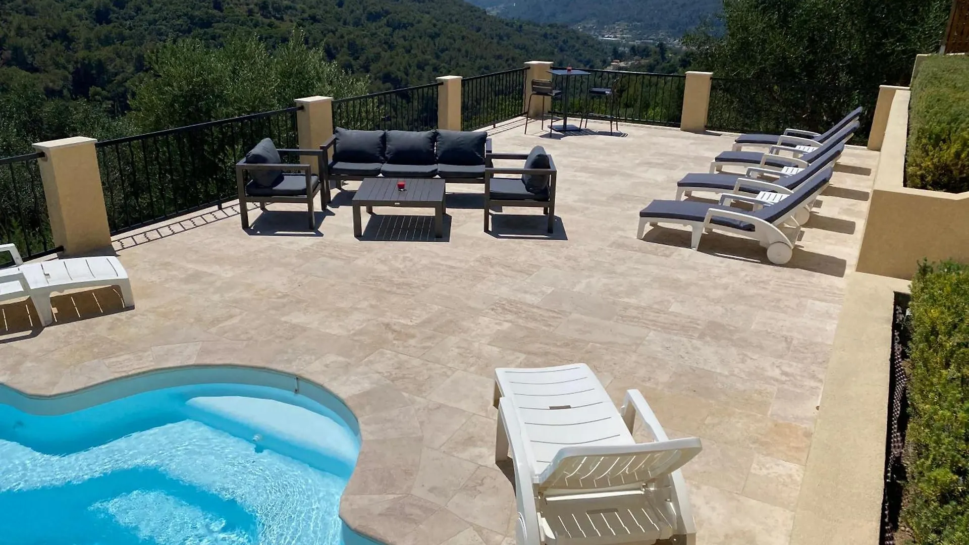 Villa Avec Piscine Chauffee Nice Collines Frankrike